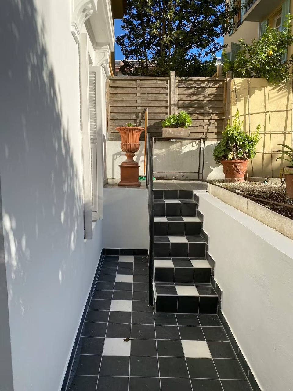 Appartement meublé avec terrasse - Image 4